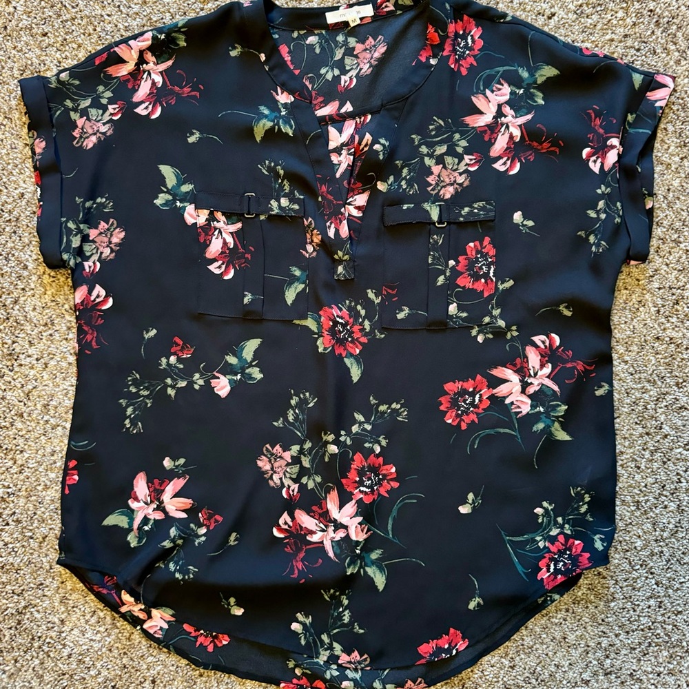 Maurice’s short sleeve blouse